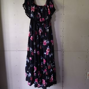 Maxi off the shoulder dress